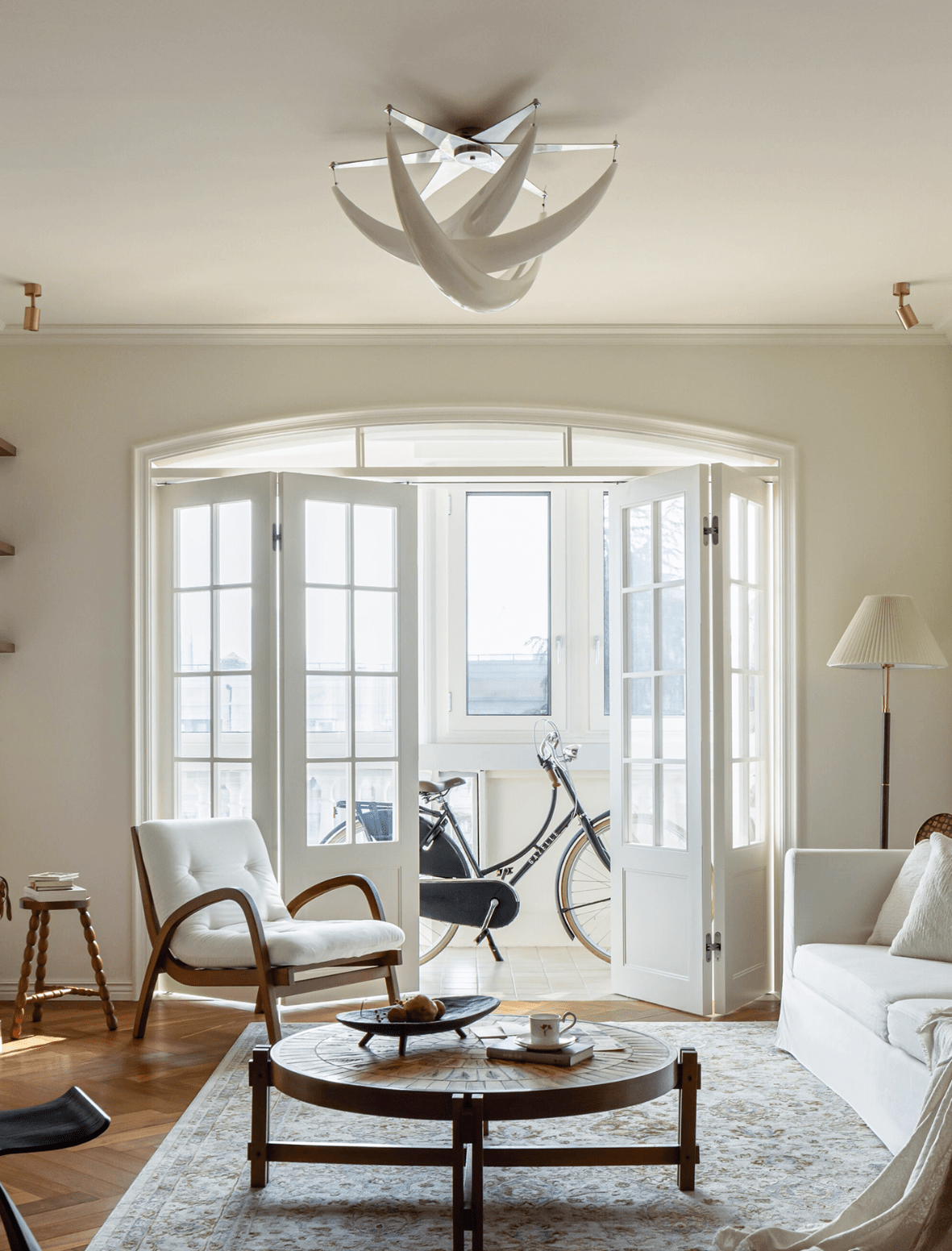 Maia Plafonnier Contemporaine en Résine Blanche