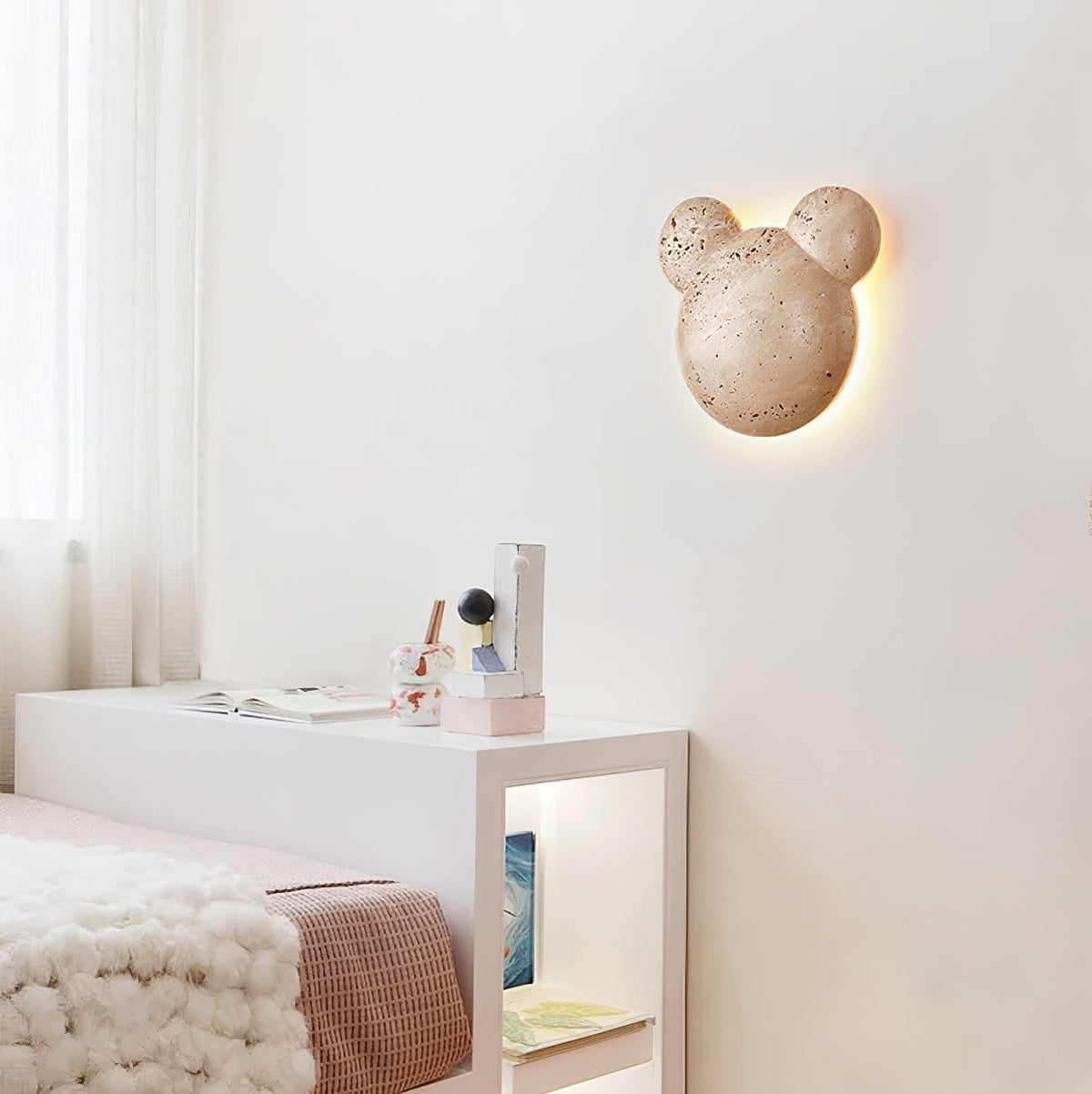 Tavi Applique Murale Jaune en Travertin Bearstone