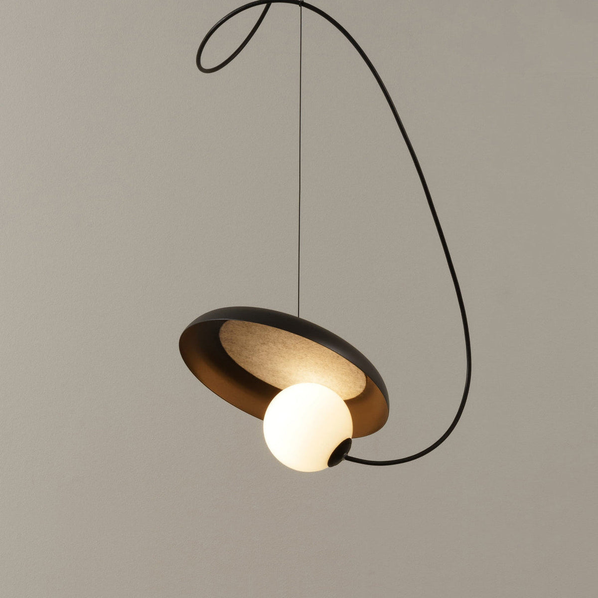 Acoustic Suspension