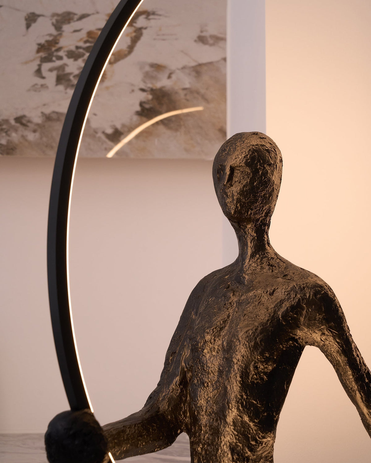 Cirarelia Lampadaire Sculpture LED Figure