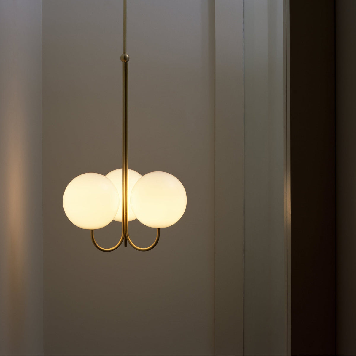 Sostor Suspension Élégante en Métal et Verre-Cielum