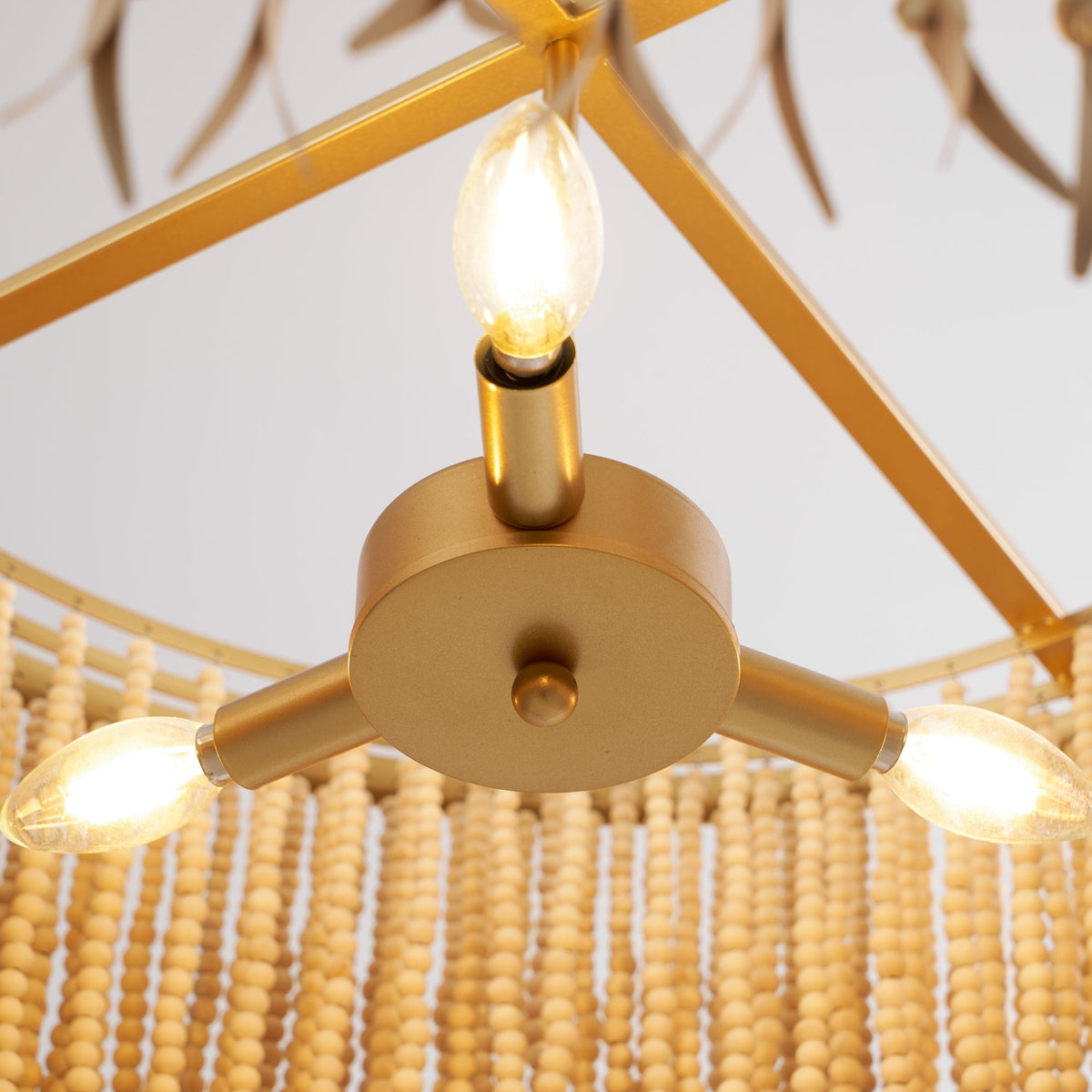 Odette Lustre en Bois et Perles de Noix de Coco