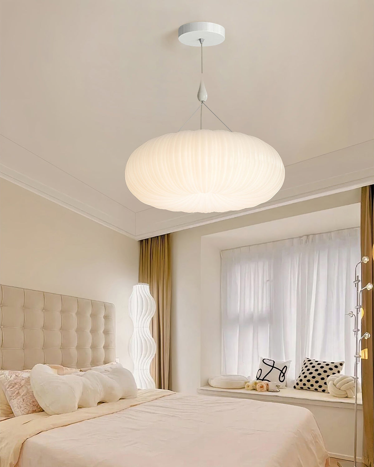 Bobby Oval Pendant Light-Neutral Decor