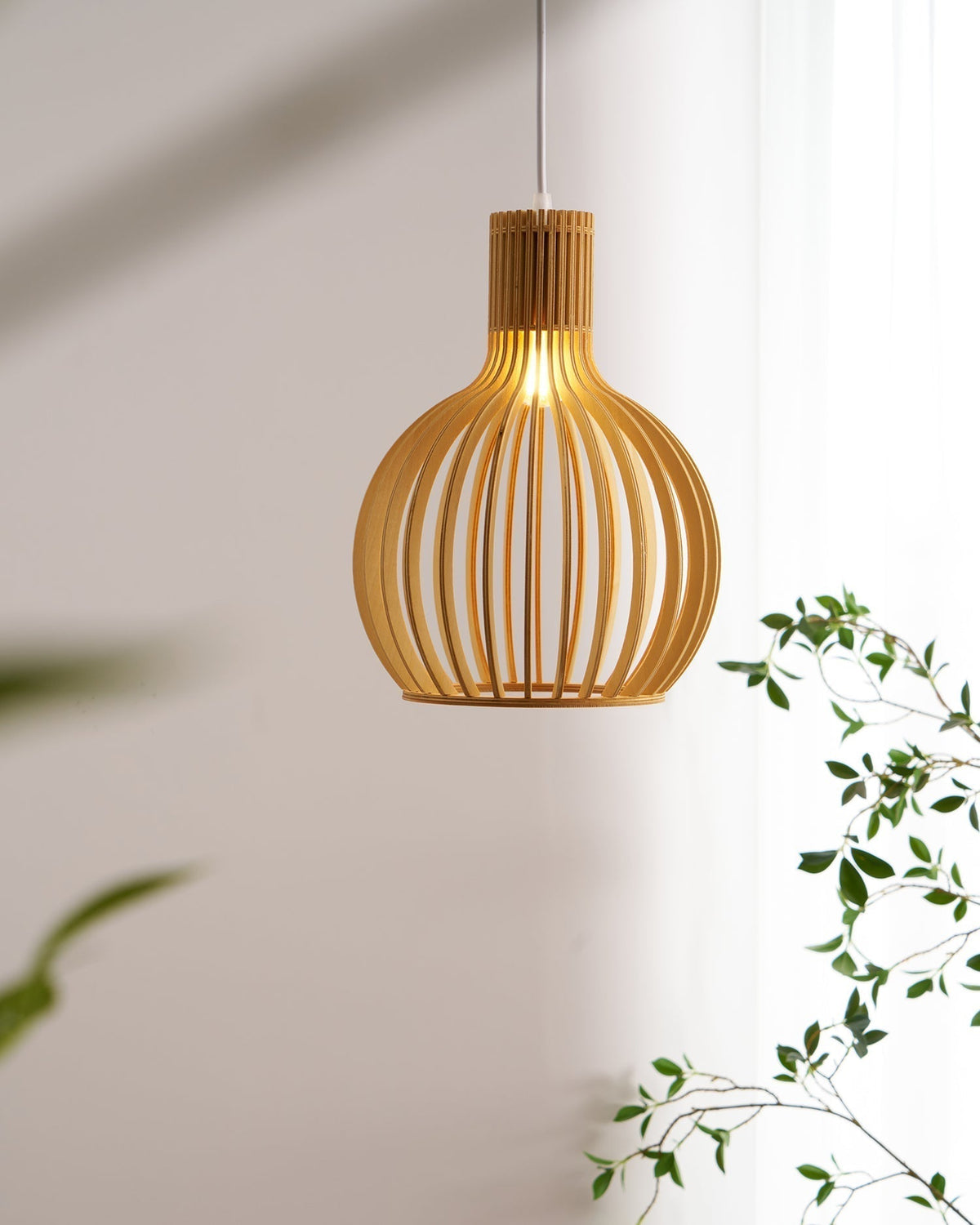 Tevenoxel Cage Lampe Suspendue Sculpturale à Cadre Ouvert en Bouleau-Cielum