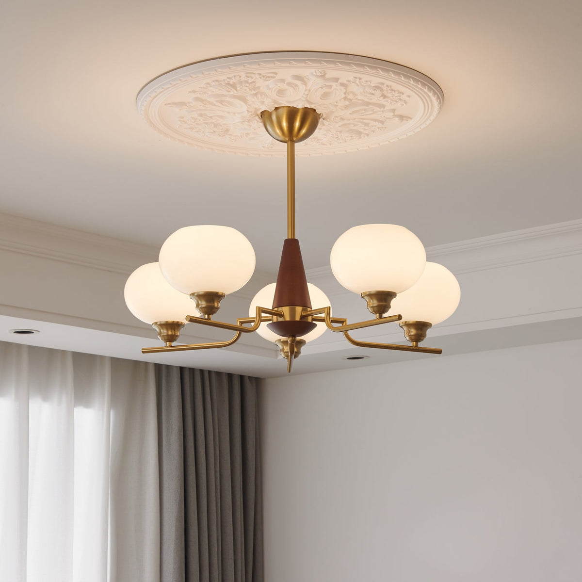 Eixor Lustre en Noyer avec Globes en Verre Opale-Cielum