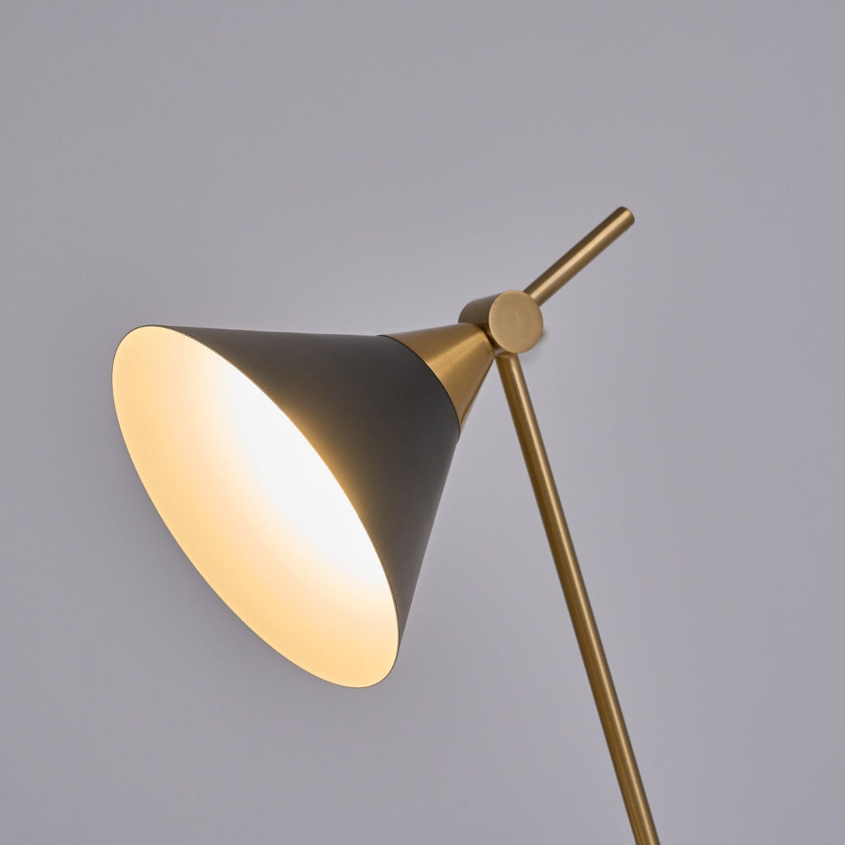 Avelo Géométrique en Marbre pour Lampe de Table