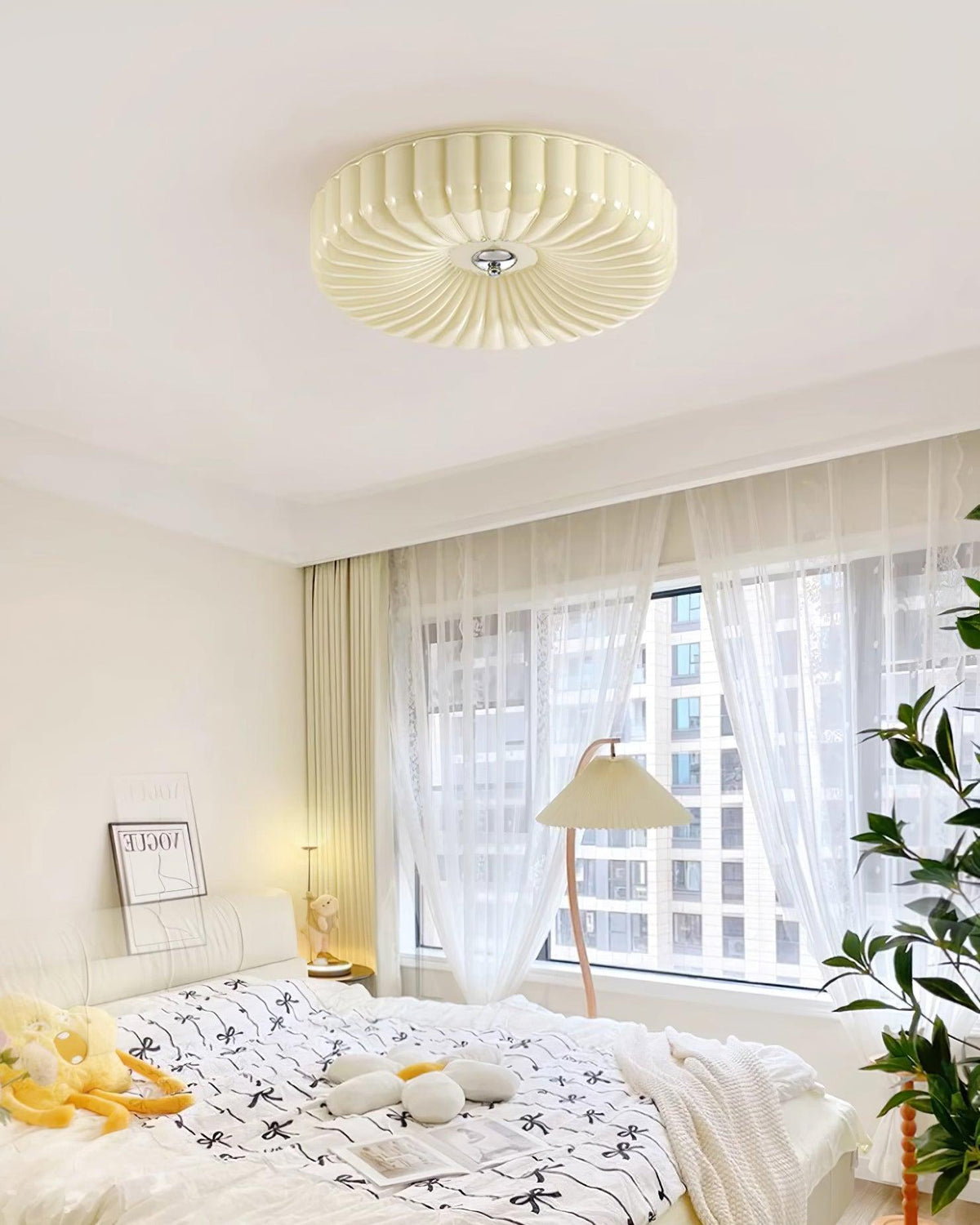 Mivone Cream Glass Flush Mount Ceiling Light-Neutral Decor
