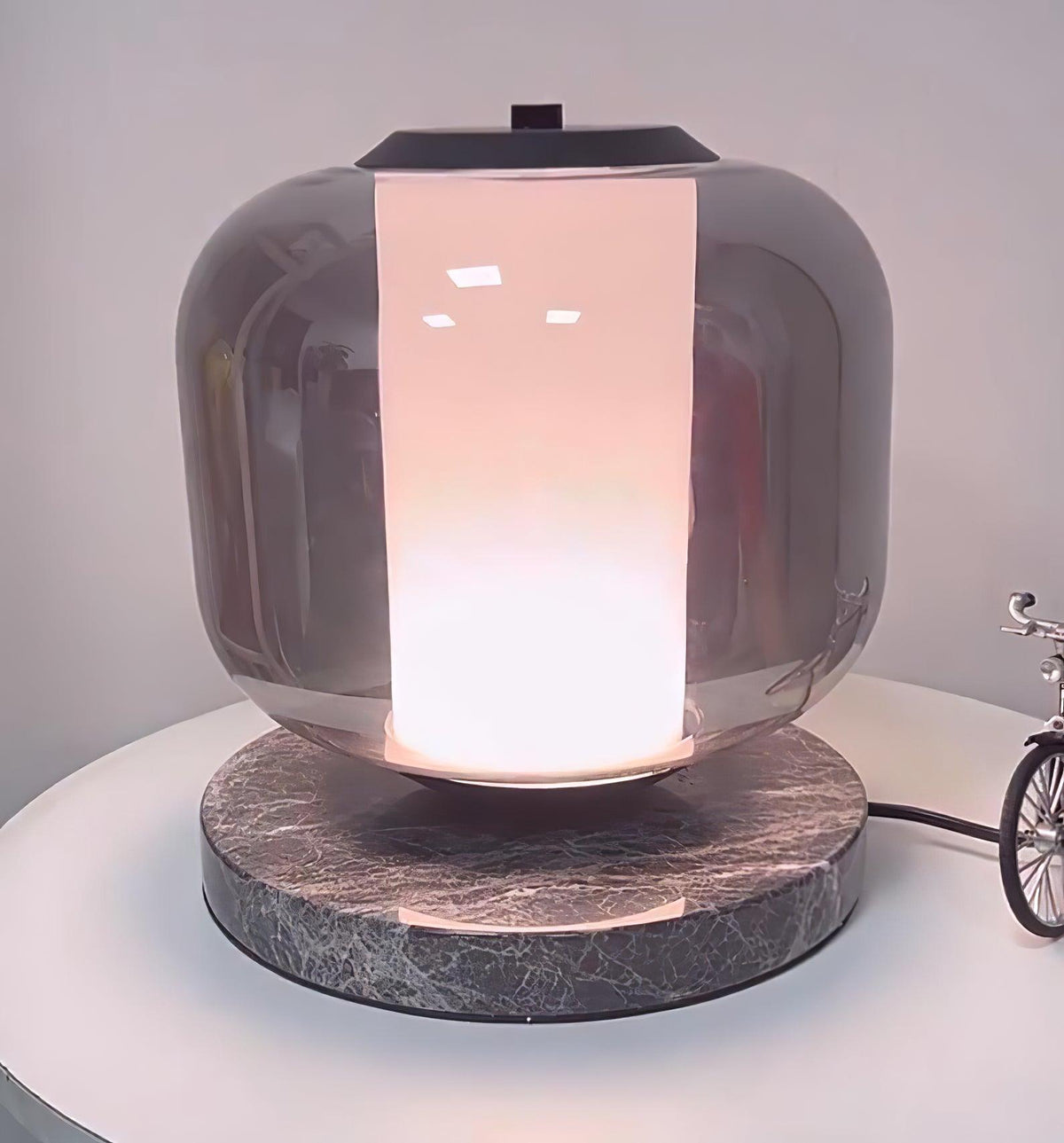 Aaron Lampe de Table en Marbre Moderne
