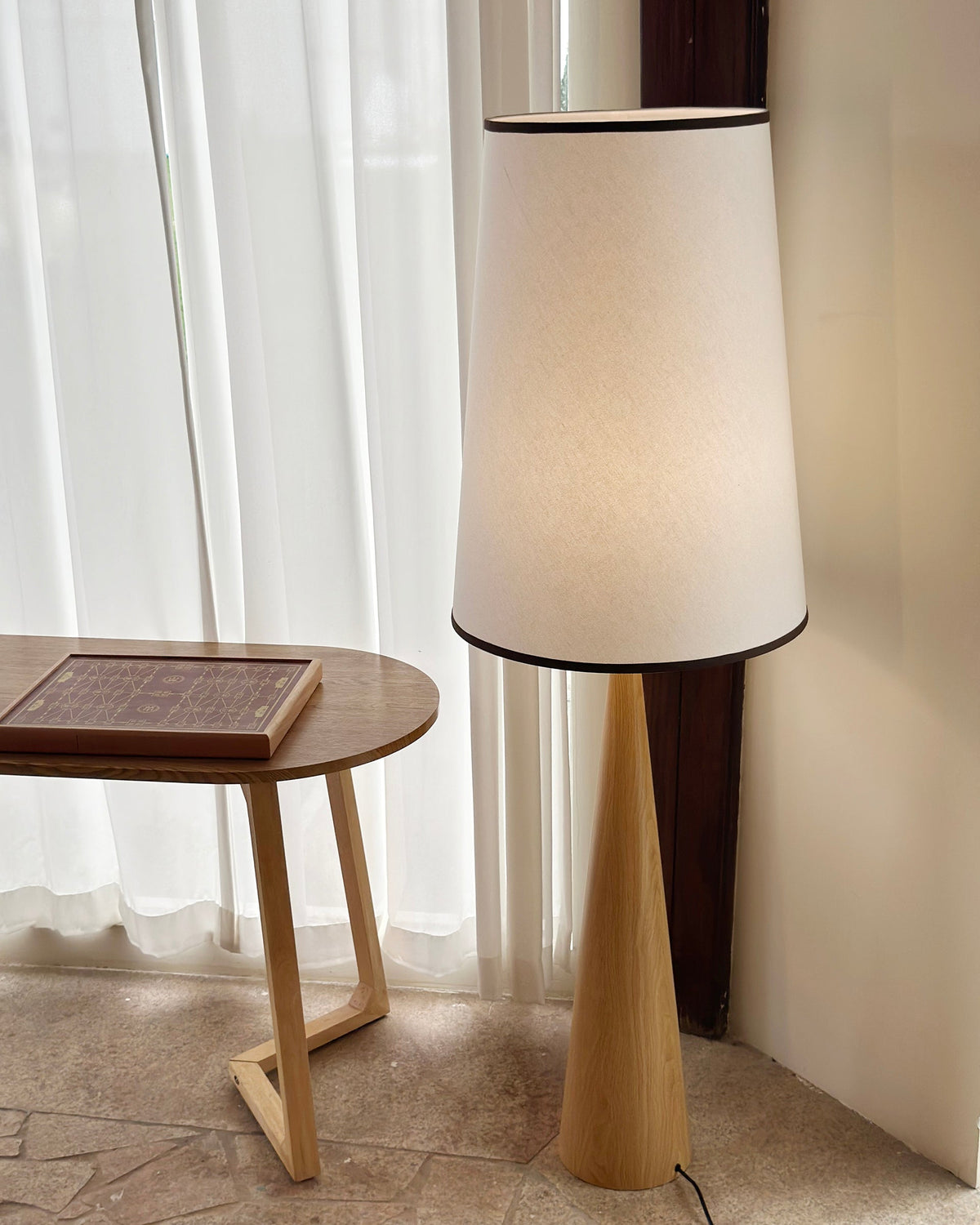 Tage Lampadaire