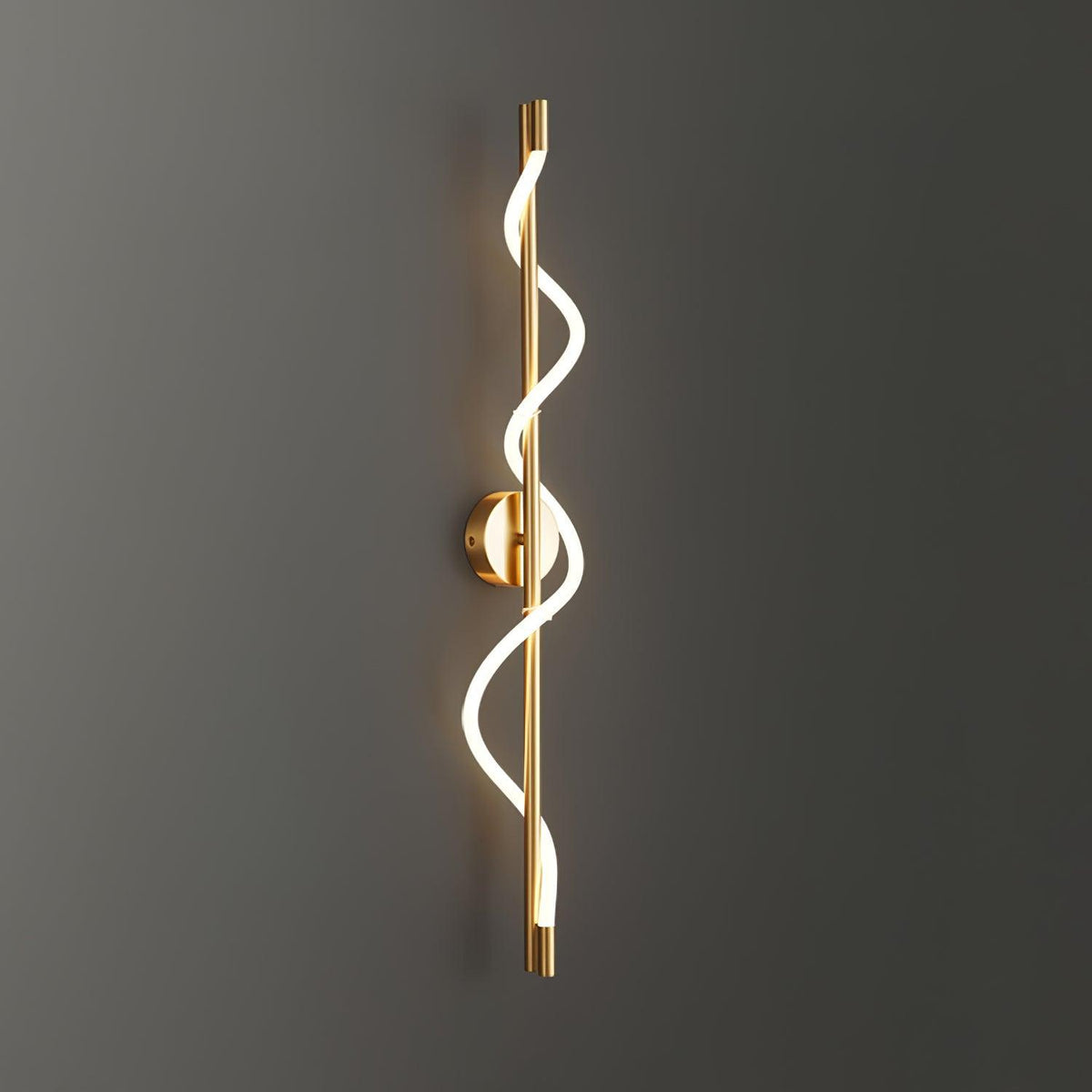 Laxi Applique murale sculpturale en laiton et silicone-Cielum