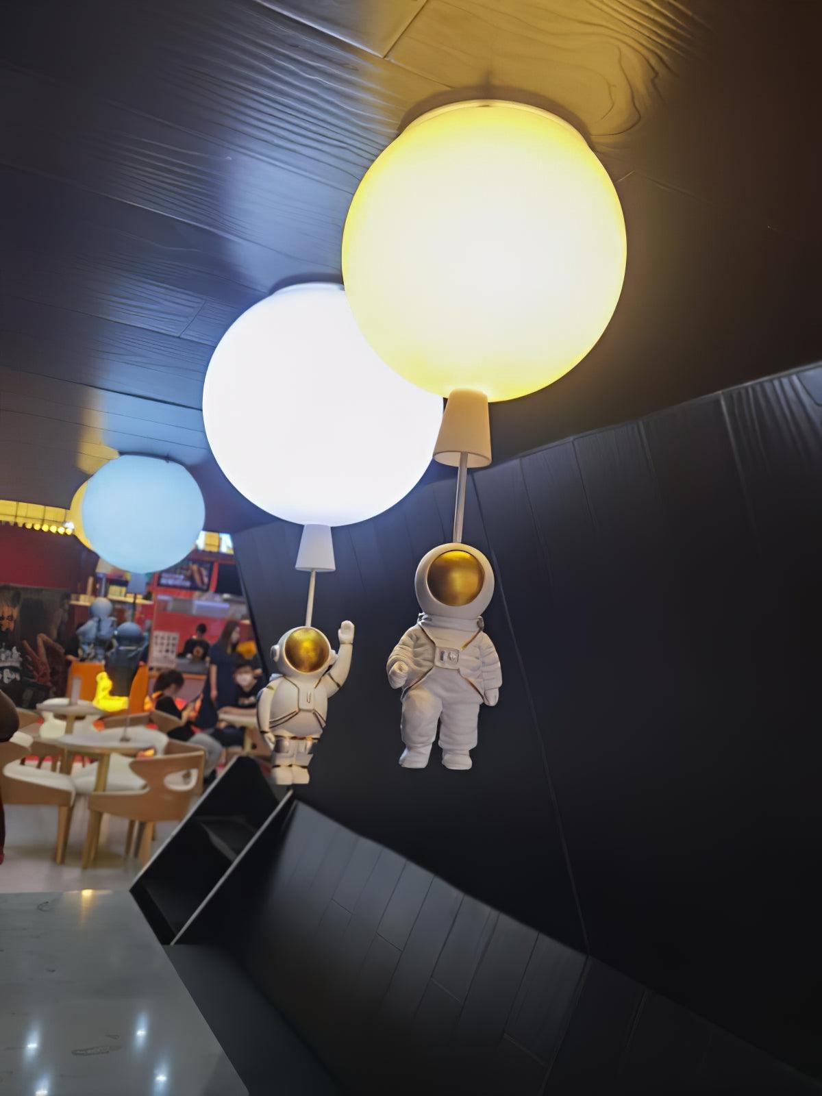 Vori Lampe Plafonnier Acrylique Ballon Astronaute-Cielum