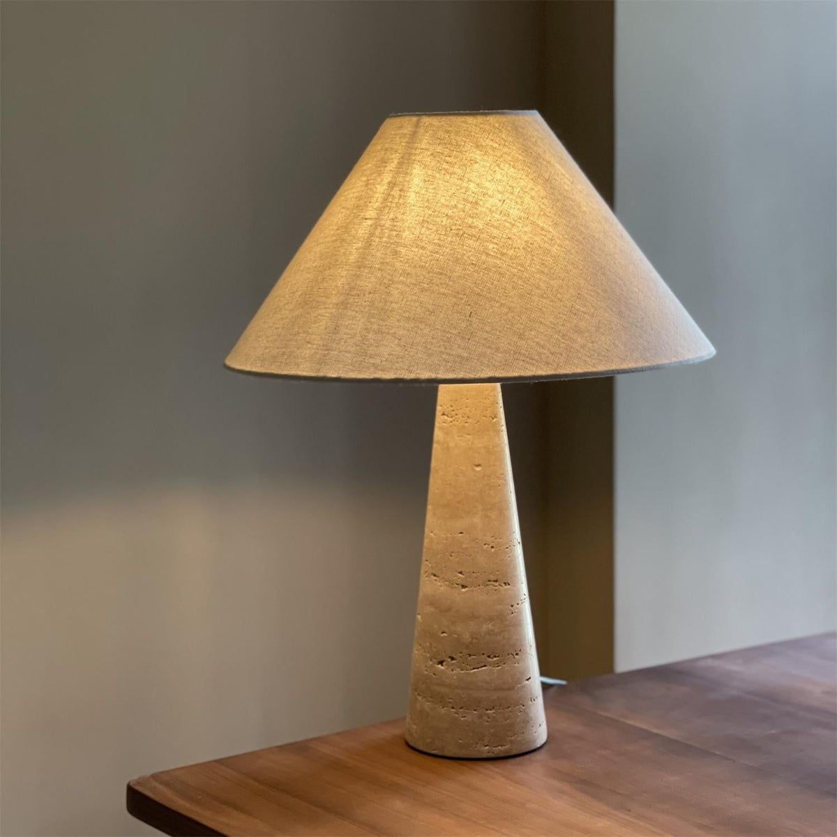 Calm Lampe de Table