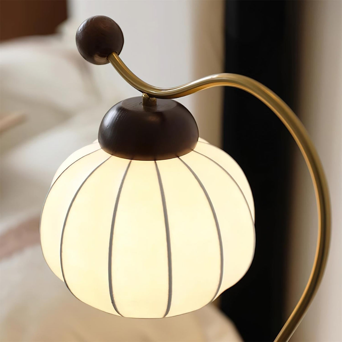 Irisius Lampe de Table