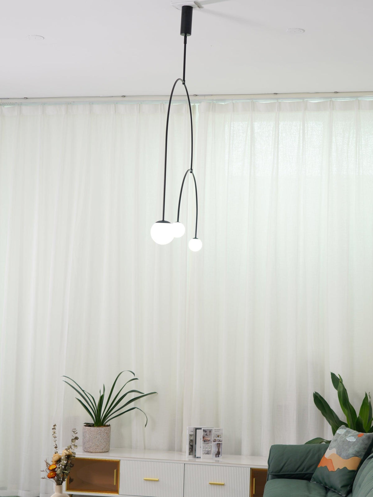 Erixy Lustre Mobile Noir Minimaliste-Cielum