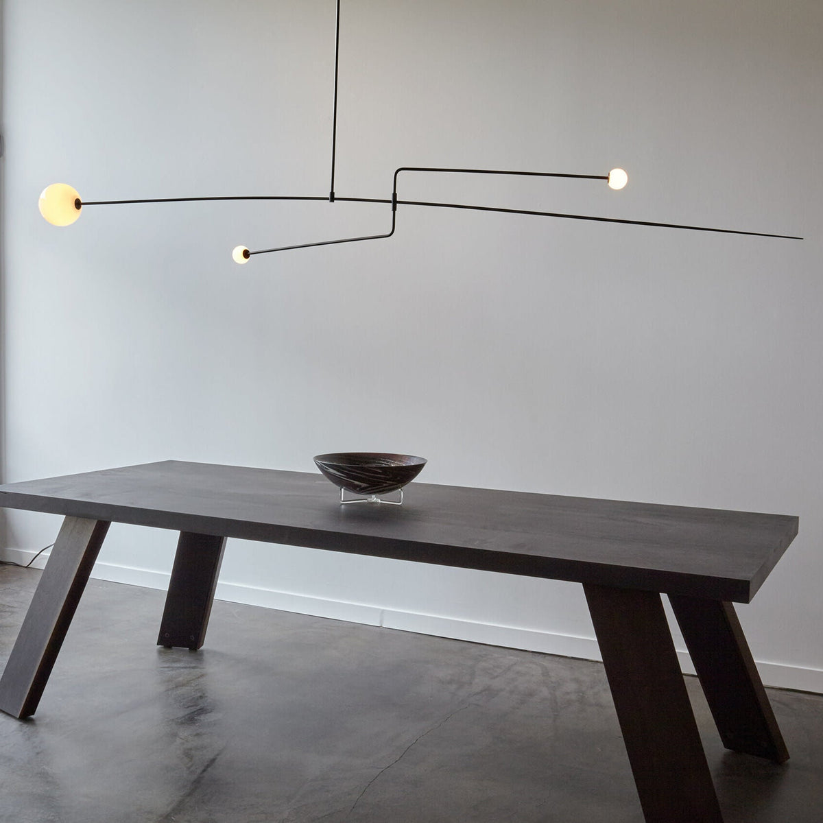 Erixy Lustre Mobile Noir Minimaliste-Cielum