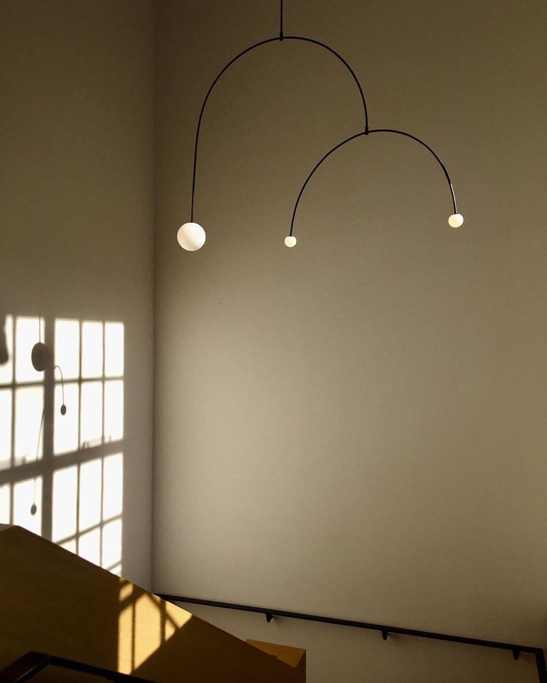 Erixy Lustre Mobile Noir Minimaliste-Cielum