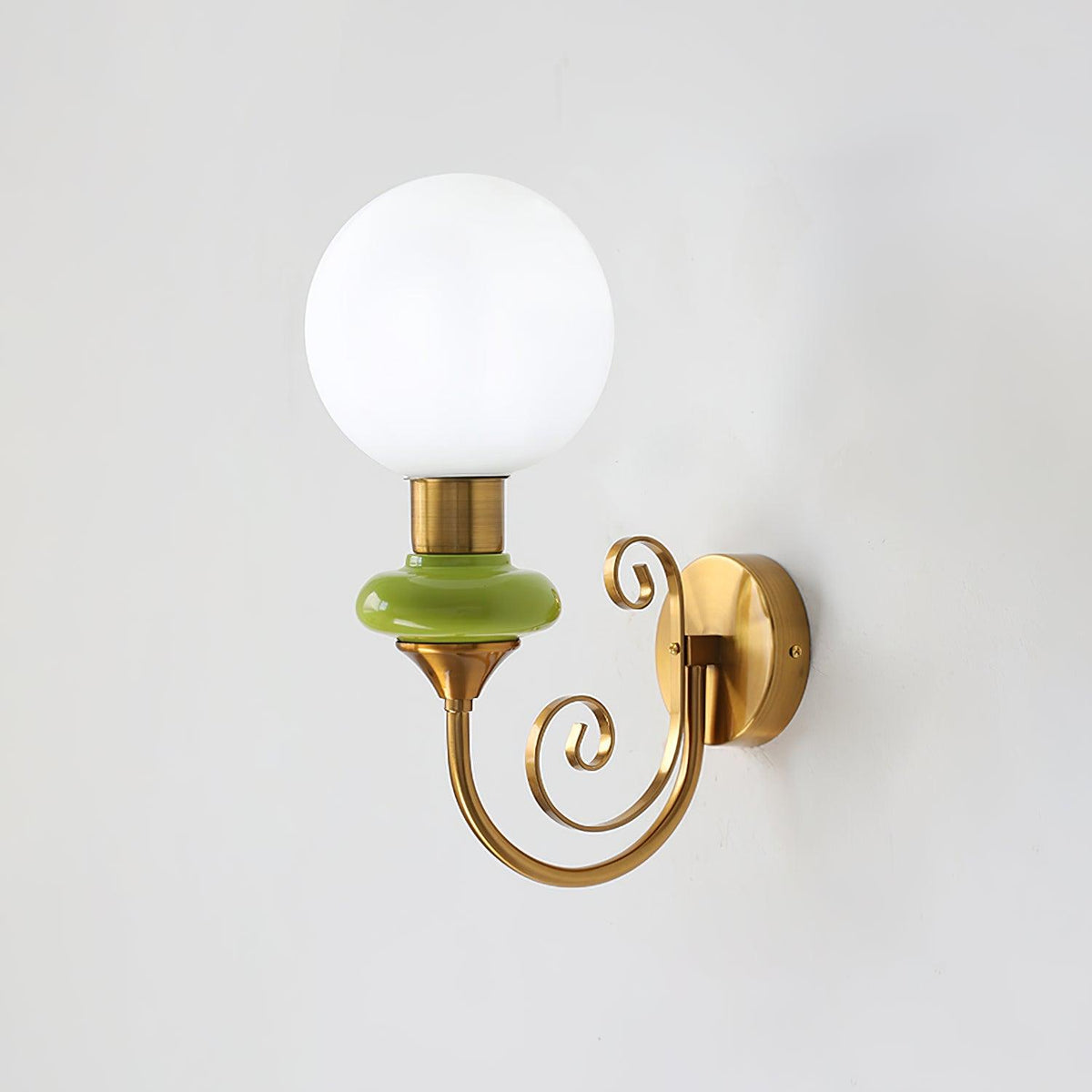 Velin Brass Wall Lamp-Neutral Decor