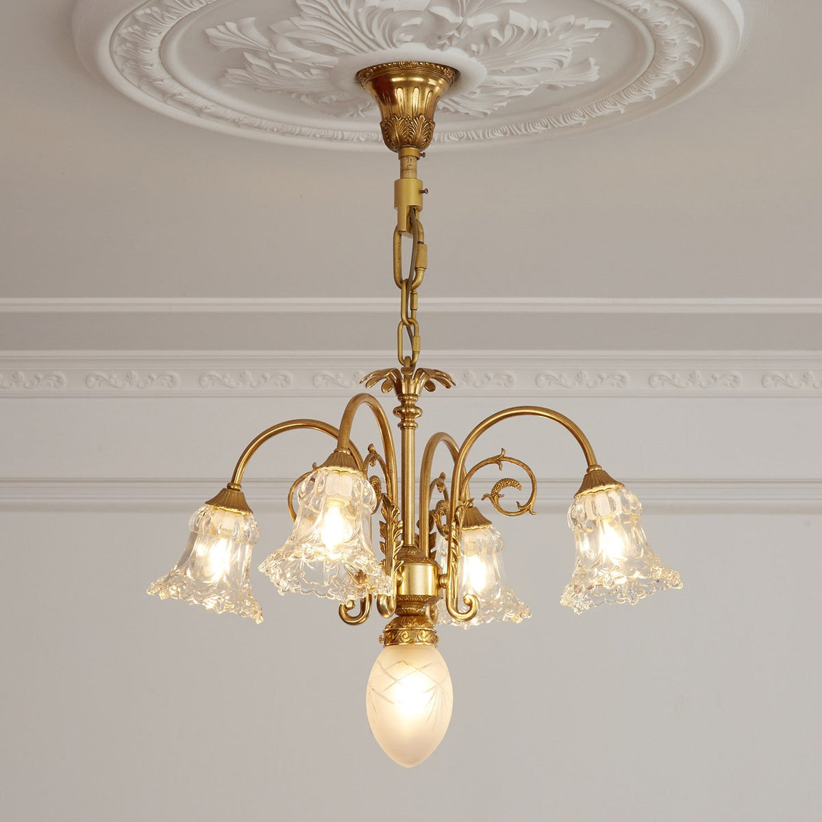 Sedgemere Aveline Lustre