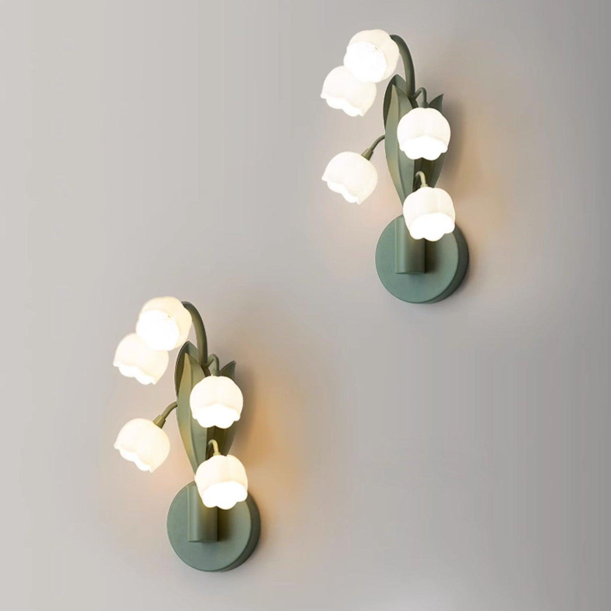 Lily Wall Lamp-Neutral Decor