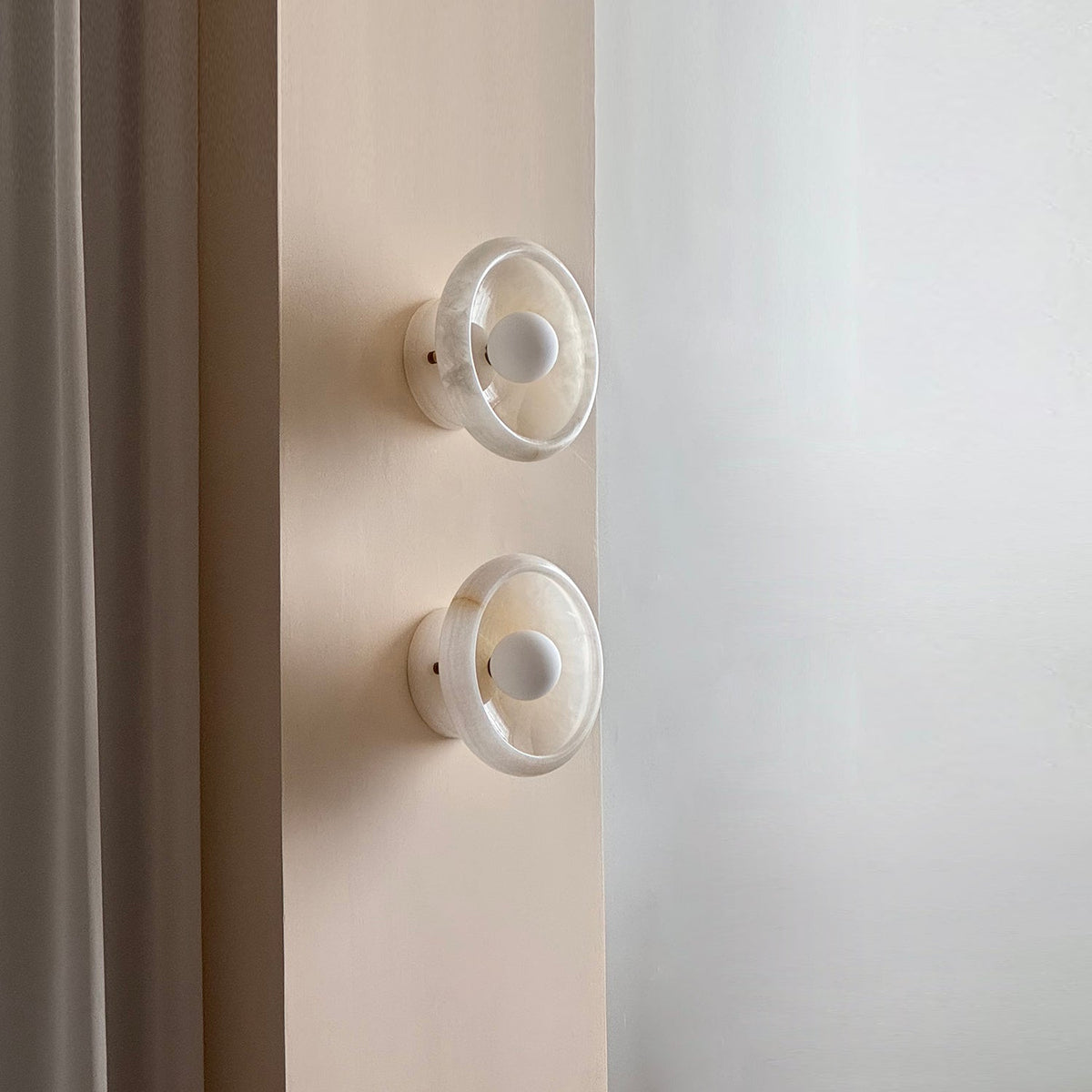 Onvix Natural Onyx Wall Light-Neutral Decor
