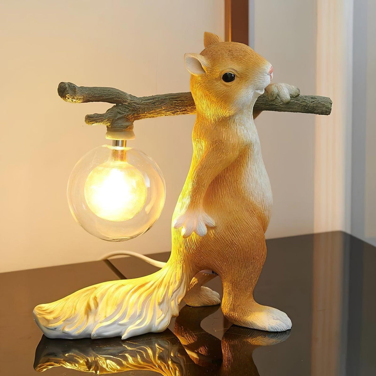 Squirrel Lampe de Table