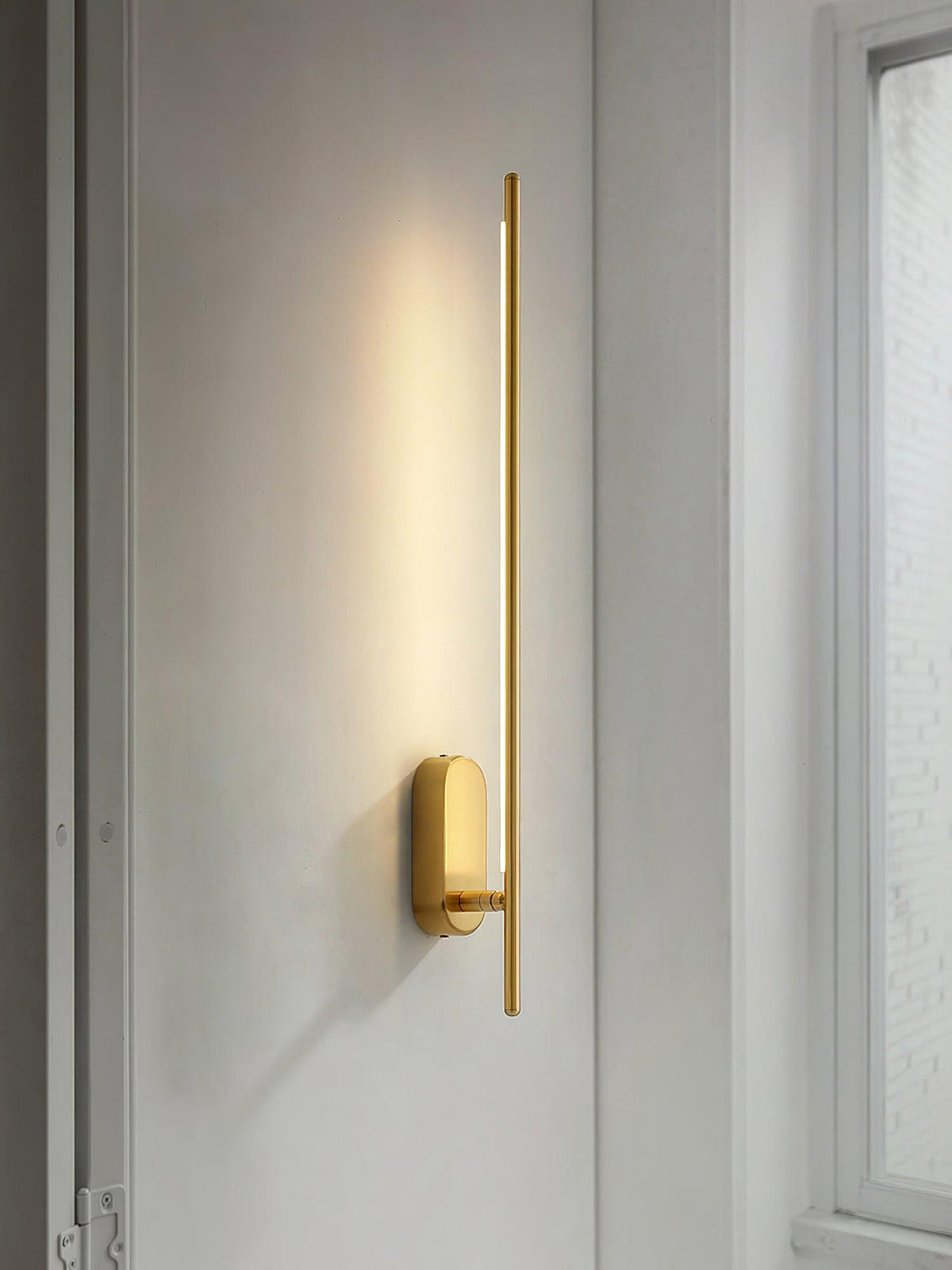 Vrysl Applique Murale avec Prise Fixe Minimaliste