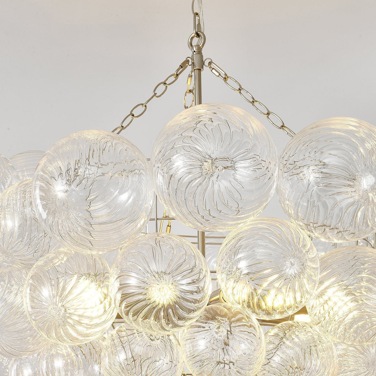 Resonel Lustre