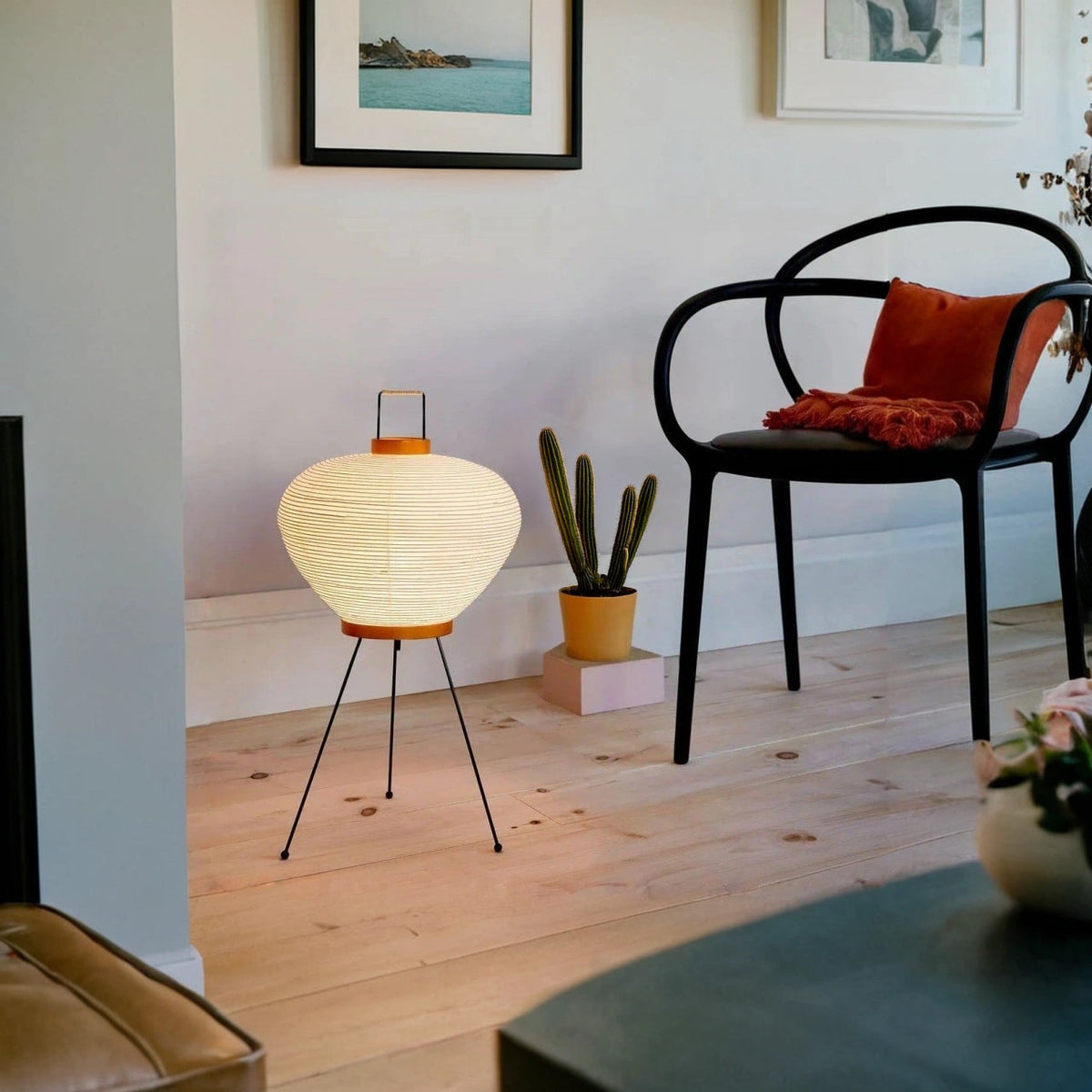 Top-down view of the Washi 3A Table Lamp's circular shade.