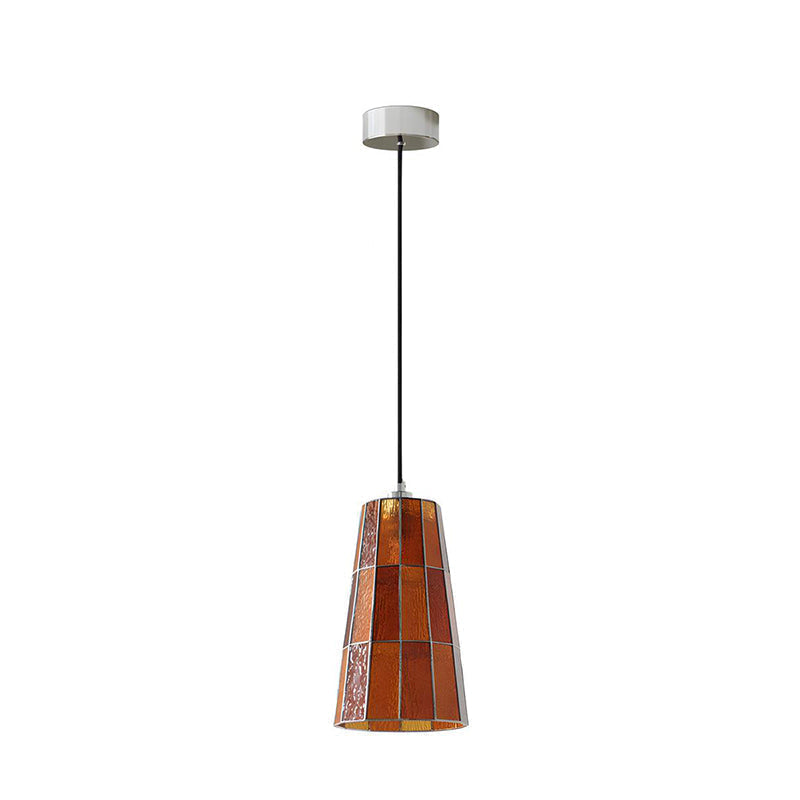 Angled view highlighting the geometric shape of the Zola lamp.