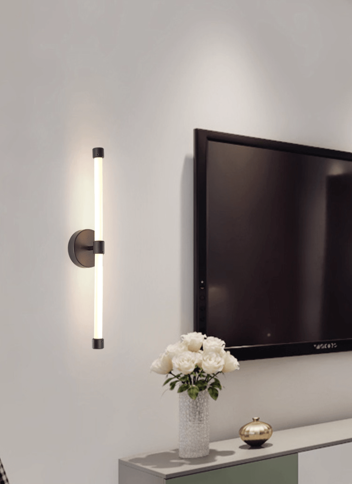 Voske Applique Murale Tube Vertical Minimaliste Laiton