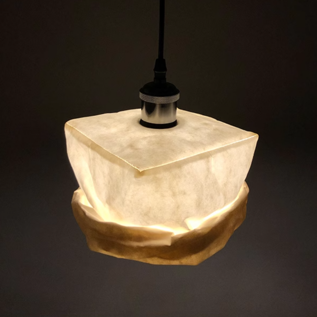 Valentina Millésime Tasse Métal Papier LED Suspension Salon