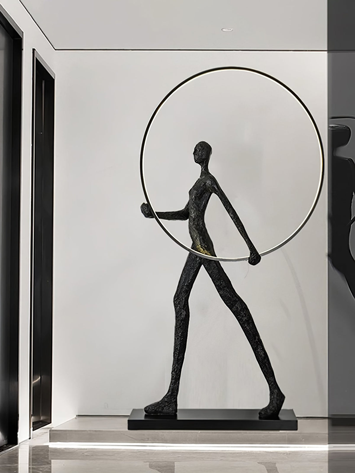 Cirarelia Lampadaire Sculpture LED Figure