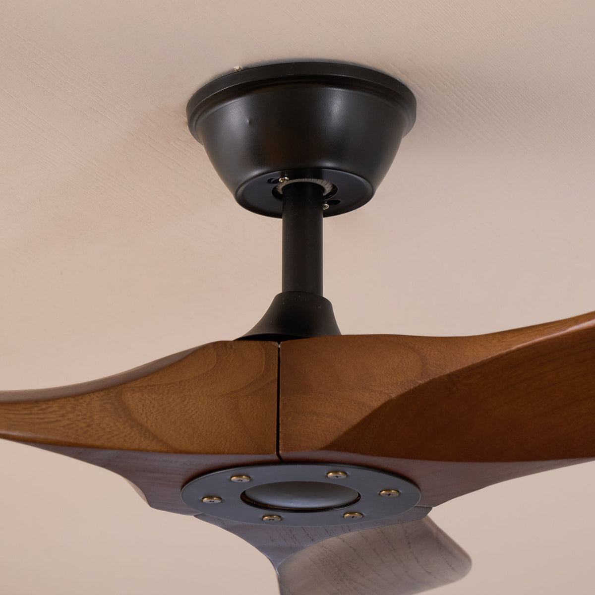 Ventilateur de plafond en bois Aviona