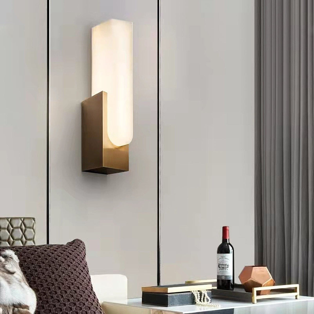 Agatha Wall Lamp U-Shaped LED-Neutral Decor