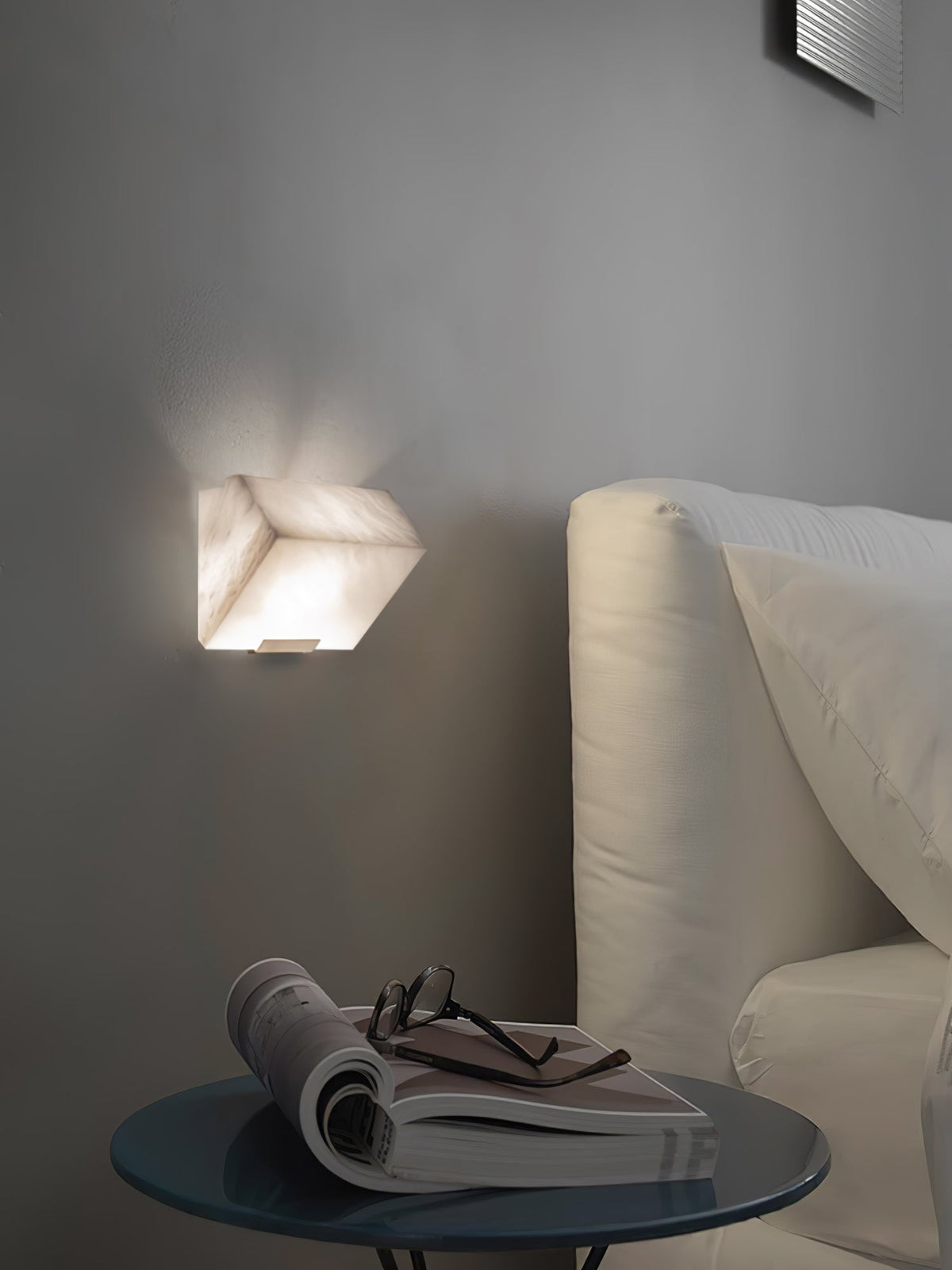 Lirove Alabaster Wall Lamp-Cielum
