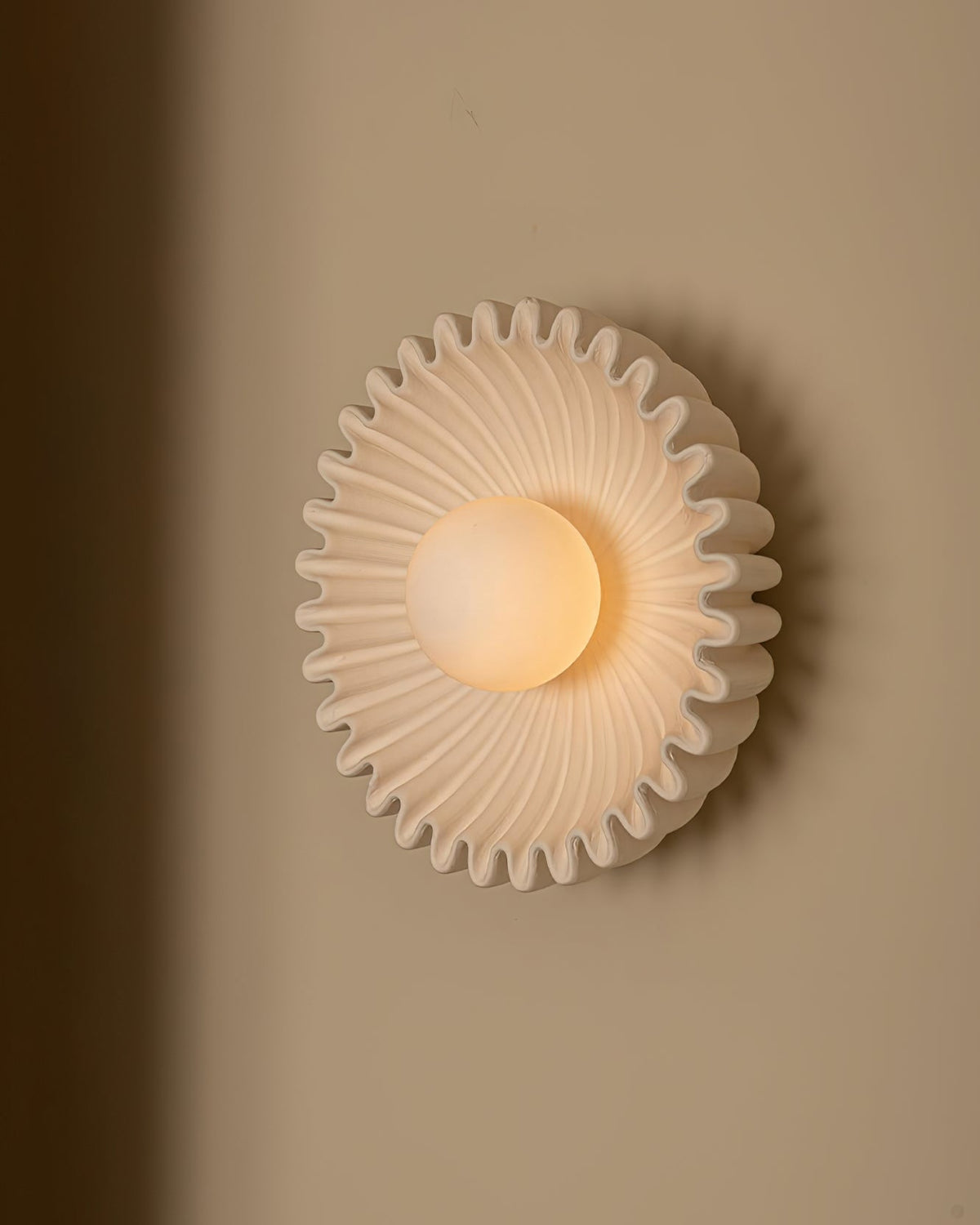 Wall Lamp Ceramics and Glass Dark Green White Black Beige Sculptural-Neutral Decor