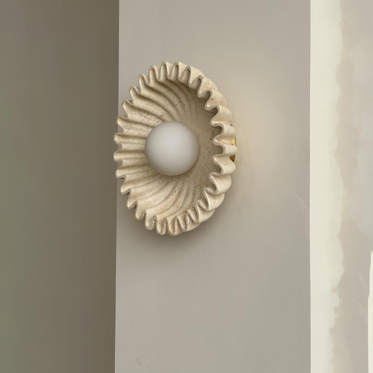 Wall Lamp Ceramics and Glass Dark Green White Black Beige Sculptural-Neutral Decor