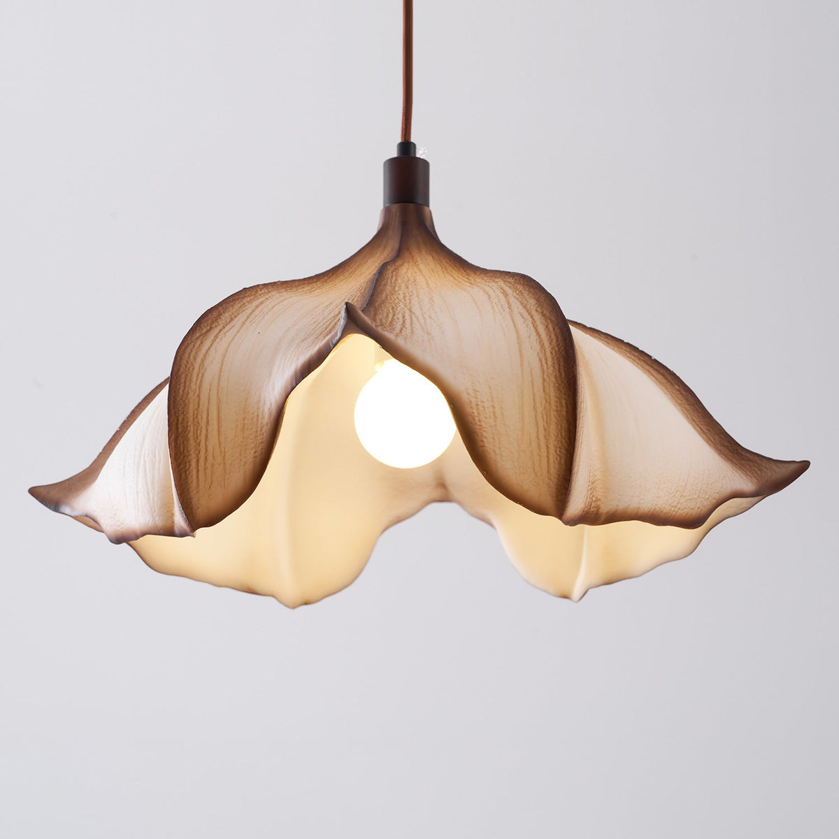 Lumirelia Suspension