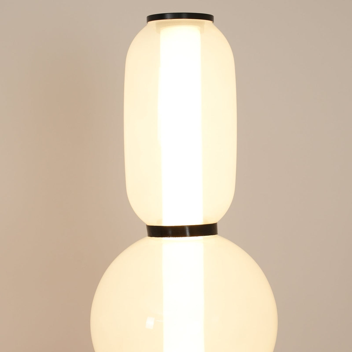 Lioroia Lampadaire