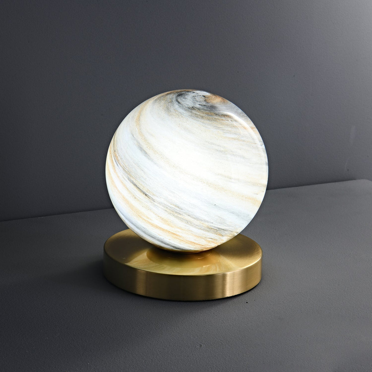 Casuelle Laiton Lampe de Table Contemporaine