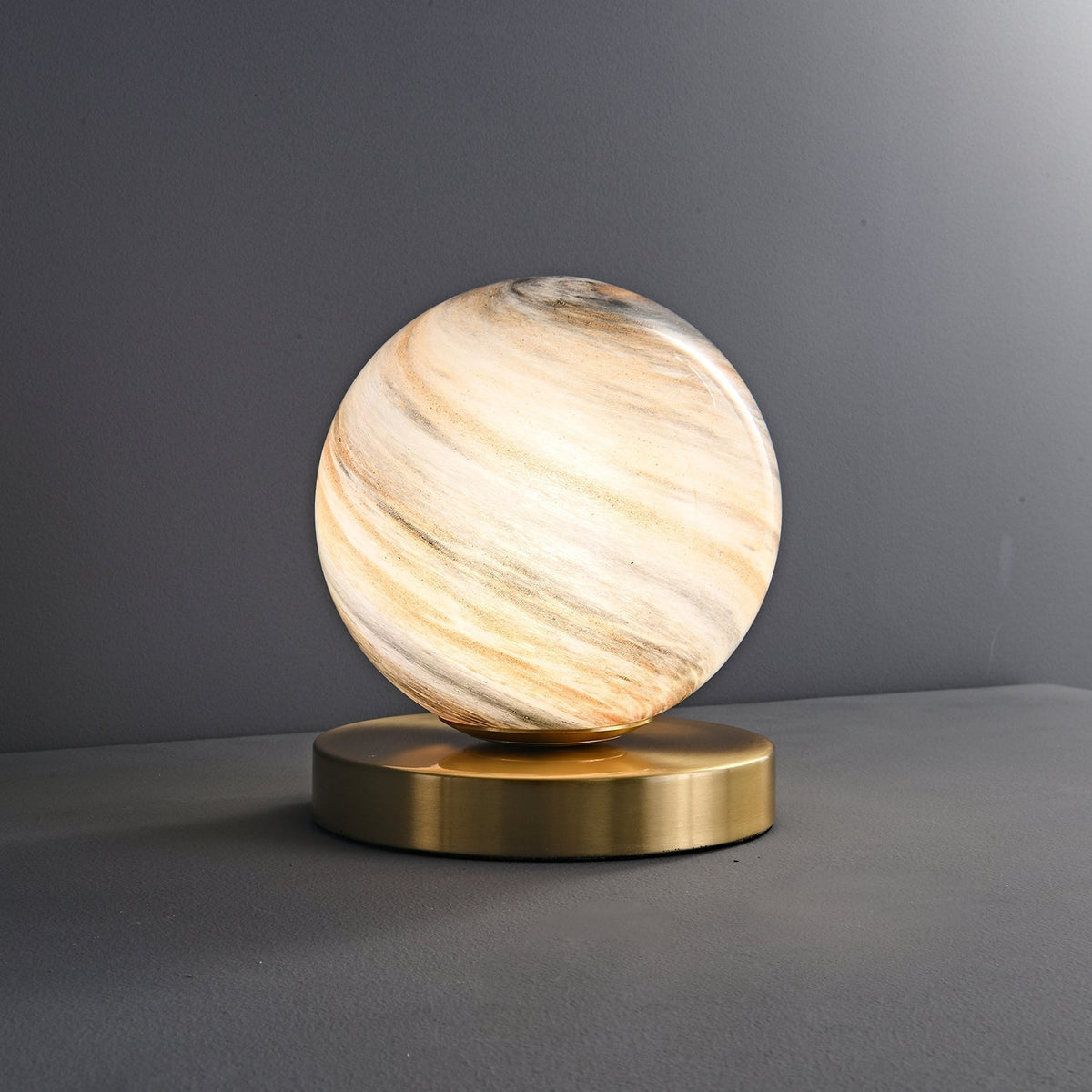 Casuelle Laiton Lampe de Table Contemporaine