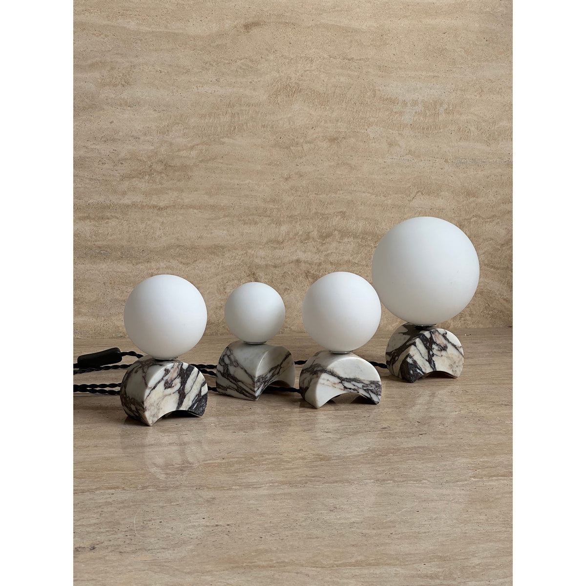 Crescent Lampe à Poser en Marbre