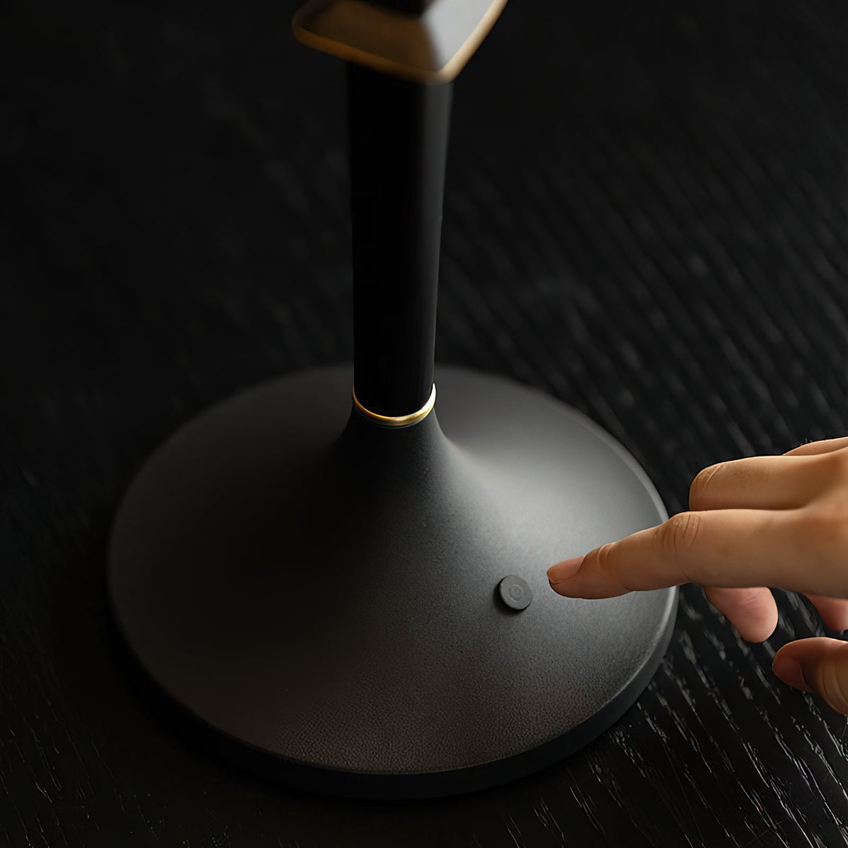 Karma Lampe de Table en Fer Elvior (Batterie Intégrée)