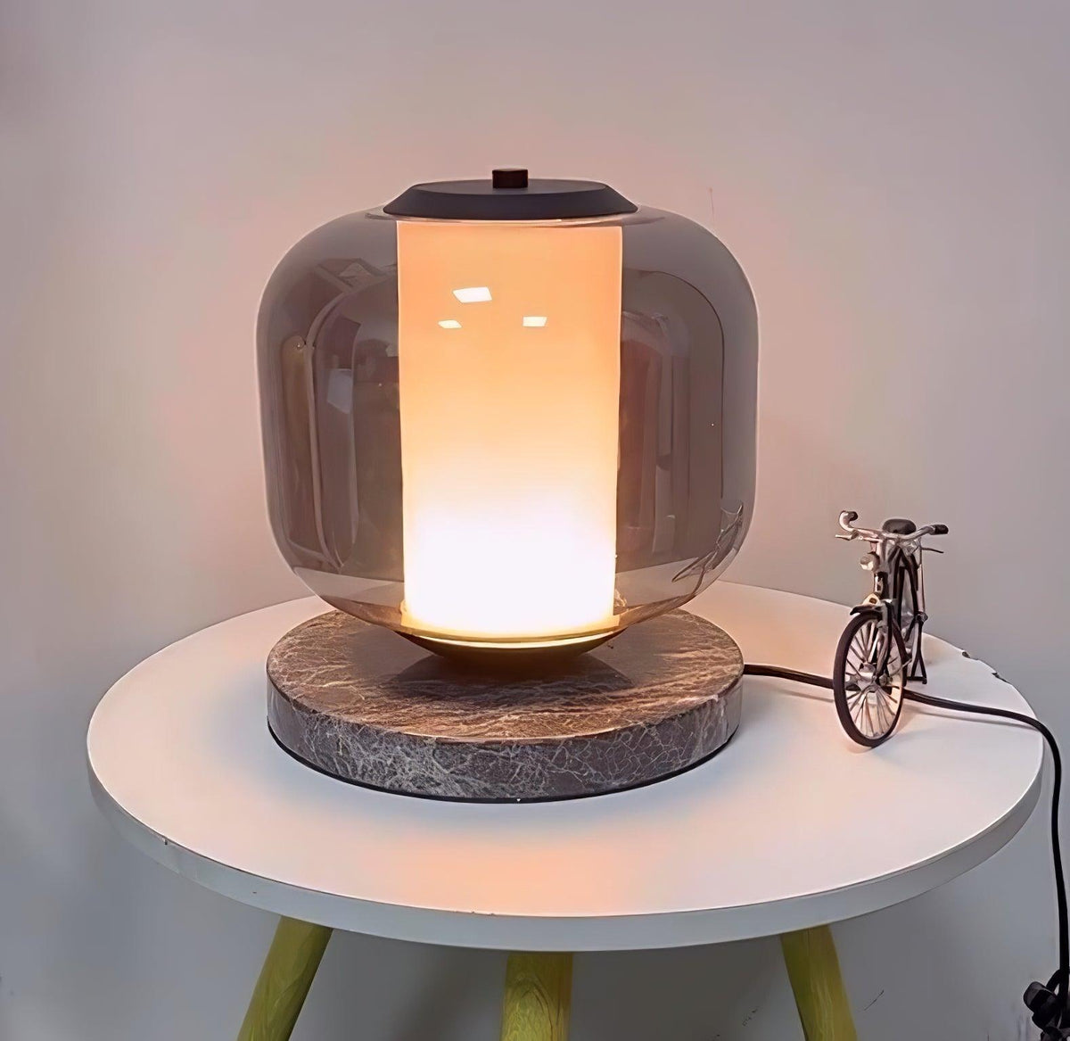 Aaron Lampe de Table en Marbre Moderne