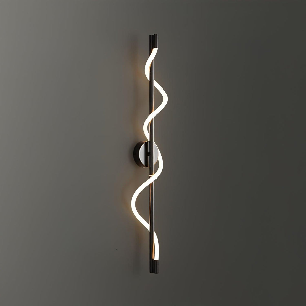 Laxi Applique murale sculpturale en laiton et silicone-Cielum