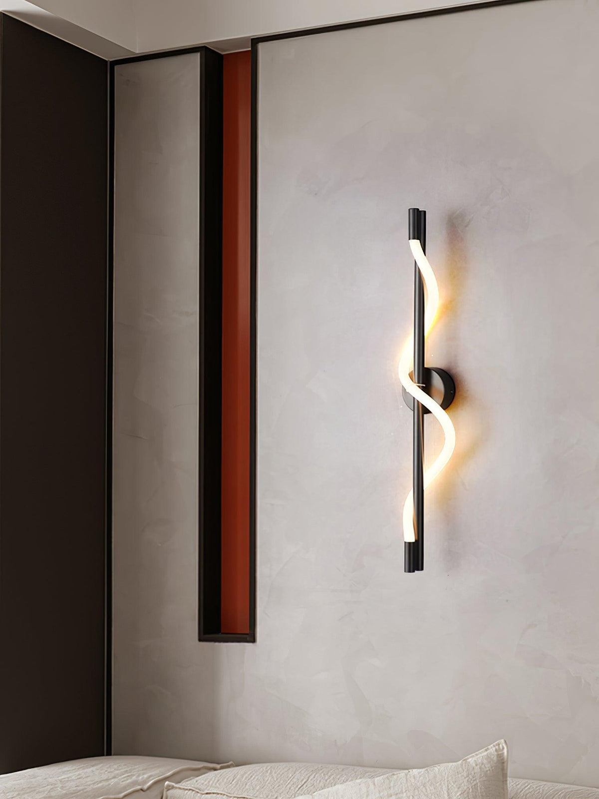 Laxi Applique murale sculpturale en laiton et silicone-Cielum