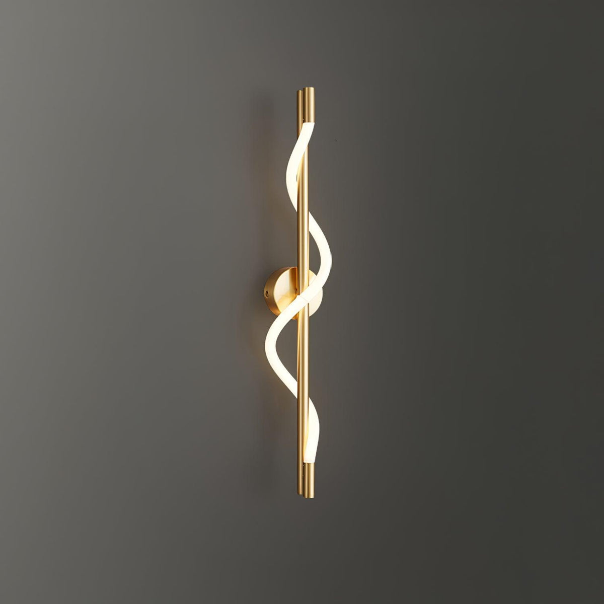 Laxi Applique murale sculpturale en laiton et silicone-Cielum