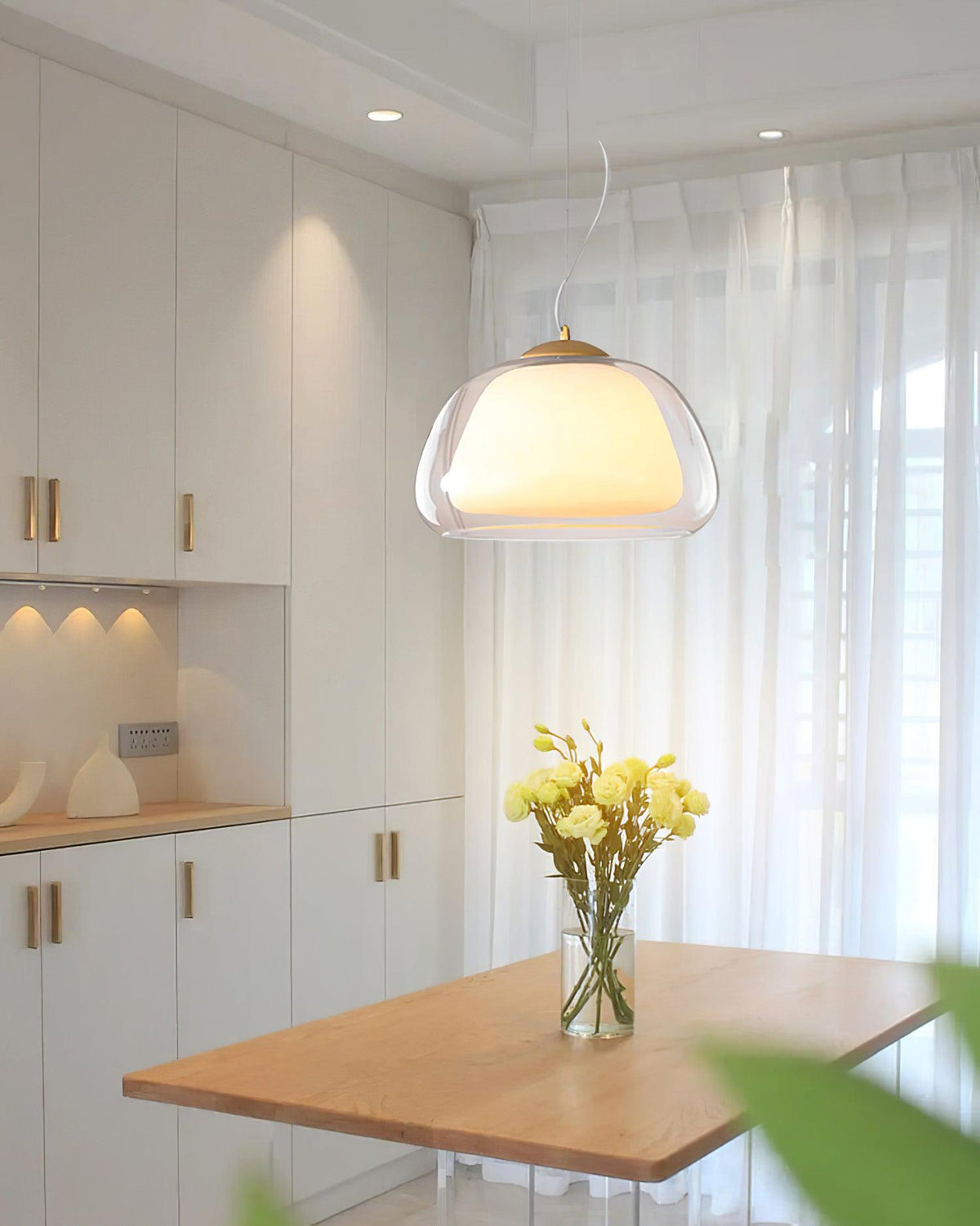 Elvo Glass Pendant Light-Neutral Decor