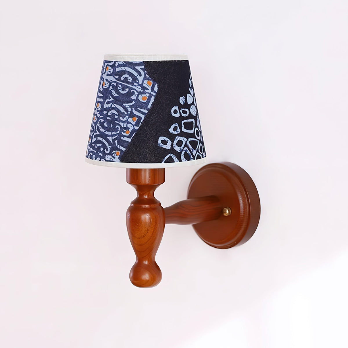 Orbel Mapleleaf Wooden Wall Lamp-Neutral Decor