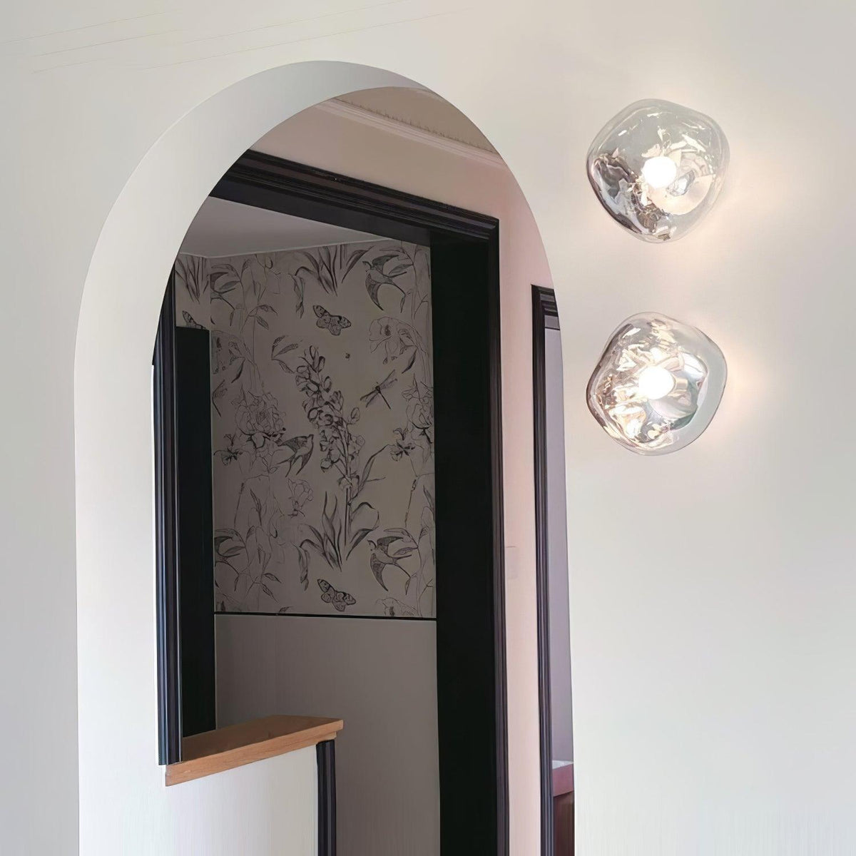 Leni Amber Glass Wall Lamp-Neutral Decor